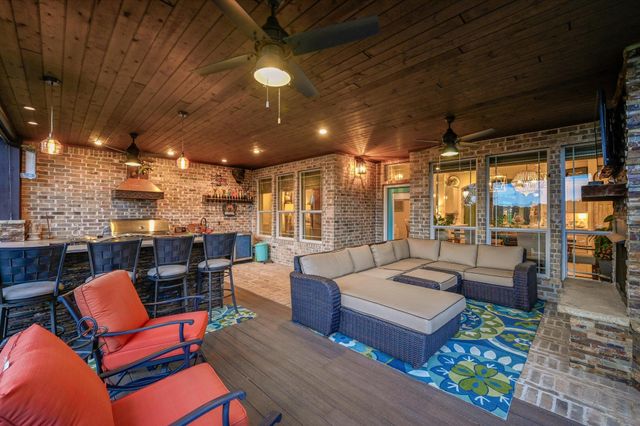 2803 Welton Cliff DR, Cedar Park, TX 78613