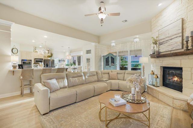 2803 Welton Cliff DR, Cedar Park, TX 78613