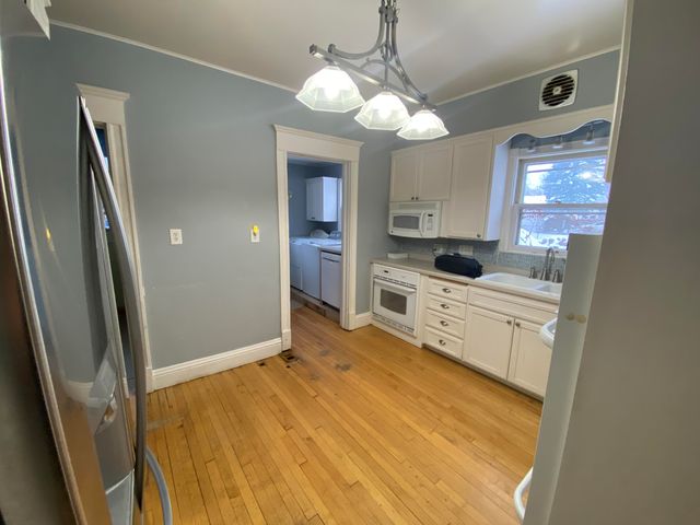 441 Hawthorn STREET, Burlington, WI 53105