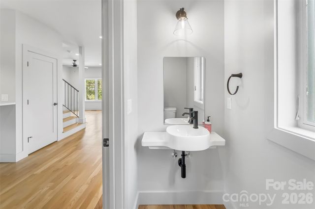 34 Fern Street, Asheville, NC 28803