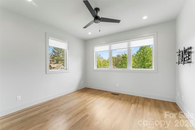 34 Fern Street, Asheville, NC 28803