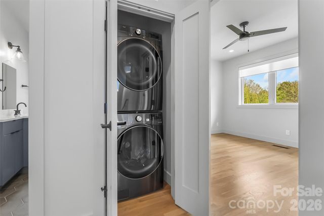 34 Fern Street, Asheville, NC 28803