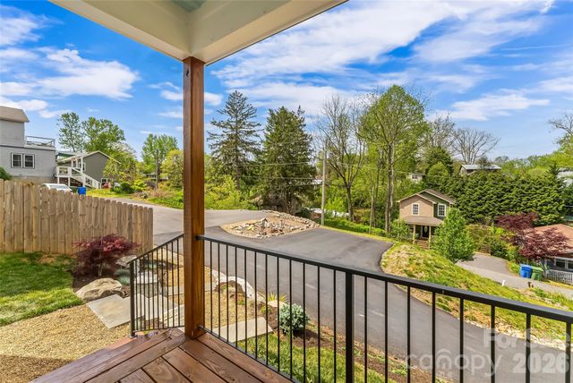 34 Fern Street, Asheville, NC 28803