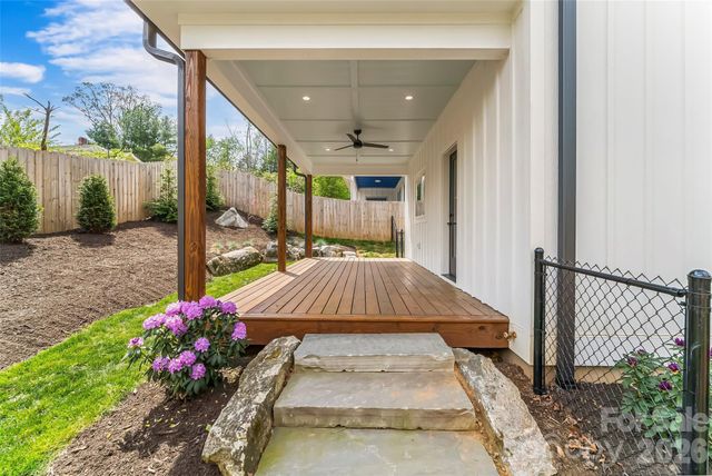 34 Fern Street, Asheville, NC 28803