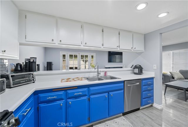 2450 Stow, Simi Valley, CA 93063