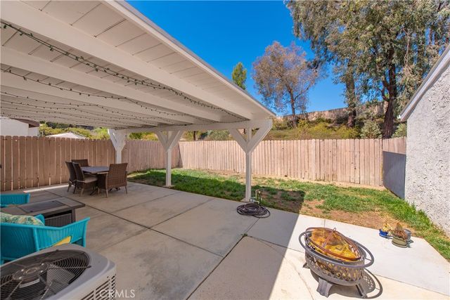 2450 Stow, Simi Valley, CA 93063