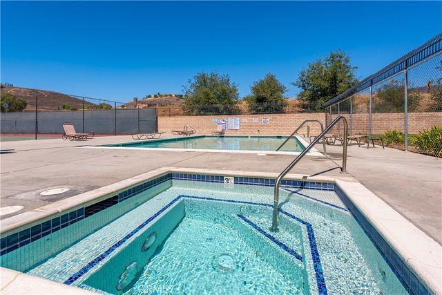 2450 Stow, Simi Valley, CA 93063