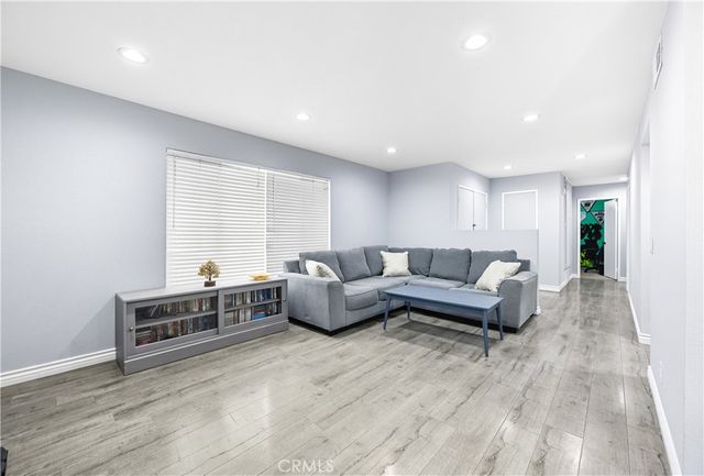 2450 Stow, Simi Valley, CA 93063
