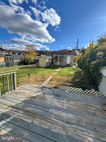 1136 STIRLING ST, Coatesville, PA 19320