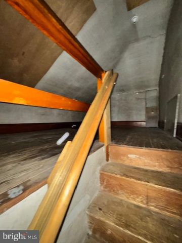 1136 STIRLING ST, Coatesville, PA 19320