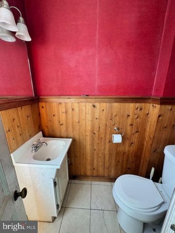 1136 STIRLING ST, Coatesville, PA 19320