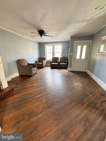 1136 STIRLING ST, Coatesville, PA 19320