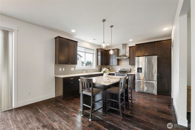 916 SW 341st St, Federal Way, WA 98023