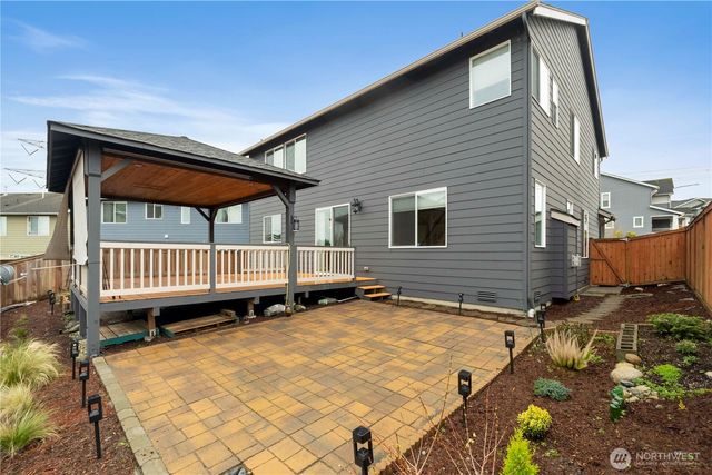 916 SW 341st St, Federal Way, WA 98023