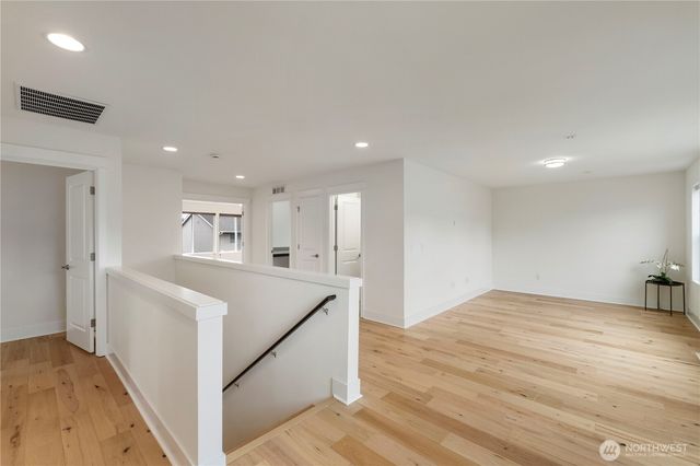 916 SW 341st St, Federal Way, WA 98023