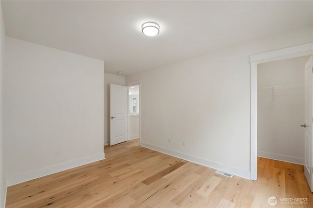 916 SW 341st St, Federal Way, WA 98023