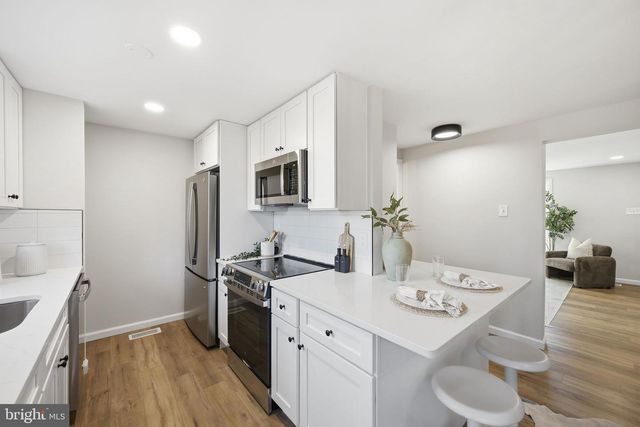 7324 CARVED STONE, Columbia, MD 21045