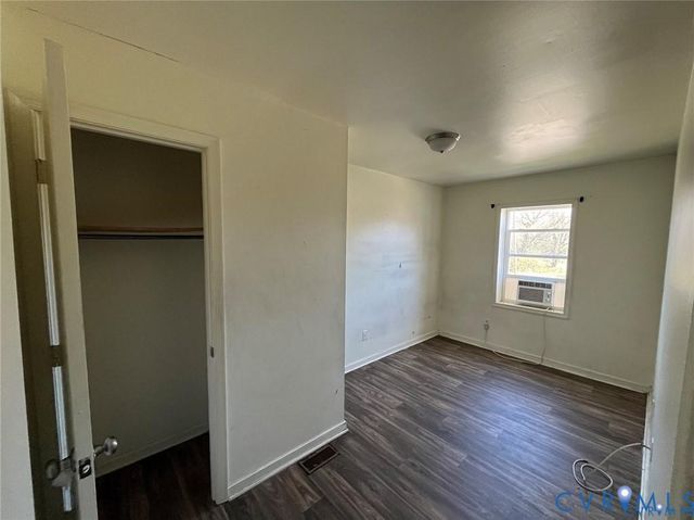 703-705 Harding St, Petersburg, VA 23803