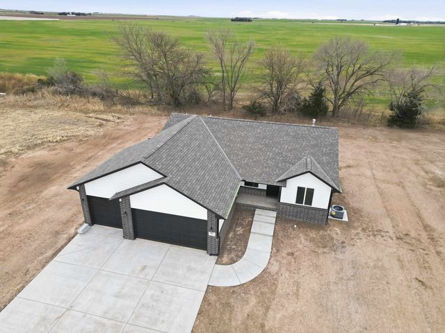907 W 17th, Harper, KS 67058
