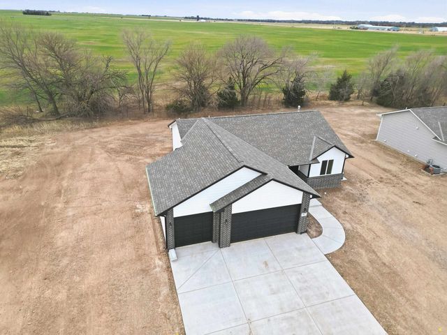 907 W 17th, Harper, KS 67058