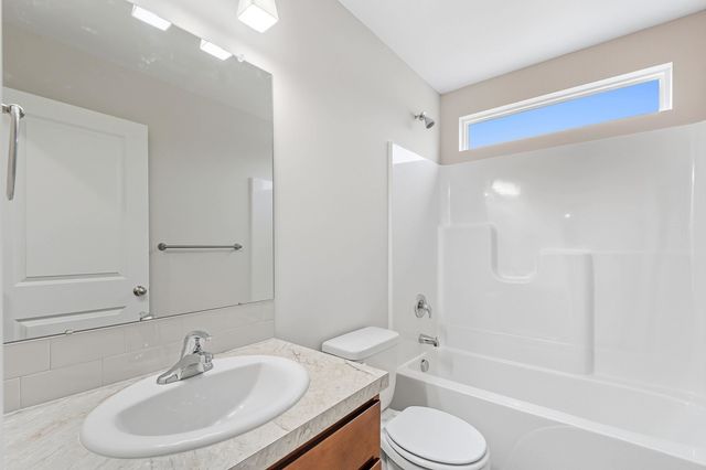 907 W 17th, Harper, KS 67058