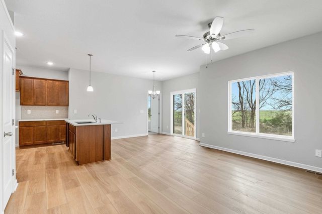 907 W 17th, Harper, KS 67058