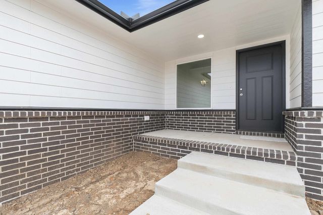 907 W 17th, Harper, KS 67058