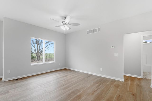 907 W 17th, Harper, KS 67058