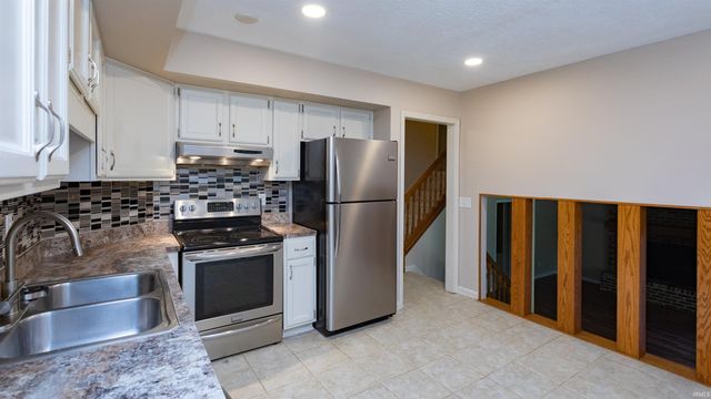 3120 Thomas Drive, Lafayette, IN 47909
