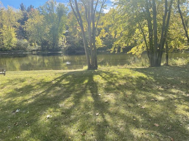 11291 S Warner Avenue, Grant, MI 49327