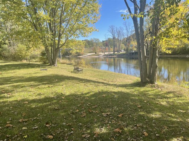 11291 S Warner Avenue, Grant, MI 49327