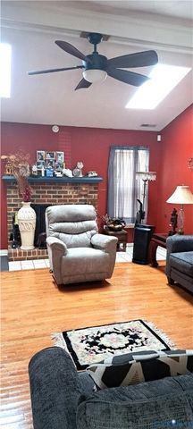 10401 Hamlin Pl, Chester, VA 23831