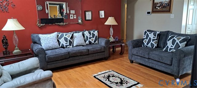 10401 Hamlin Pl, Chester, VA 23831