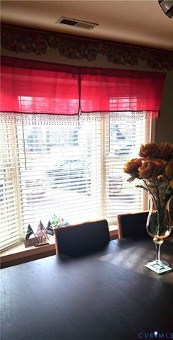 10401 Hamlin Pl, Chester, VA 23831