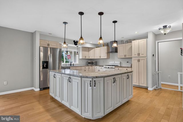 1404 MORGAN AVE, Cinnaminson, NJ 08077