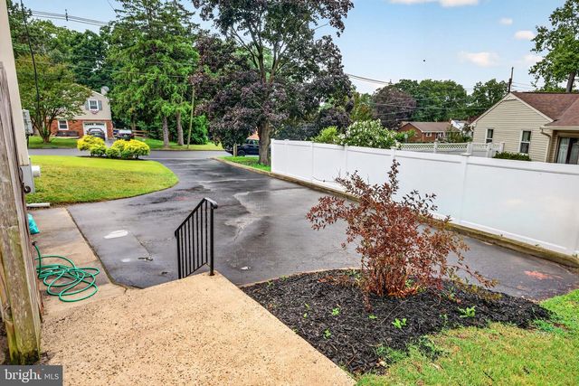 1404 MORGAN AVE, Cinnaminson, NJ 08077