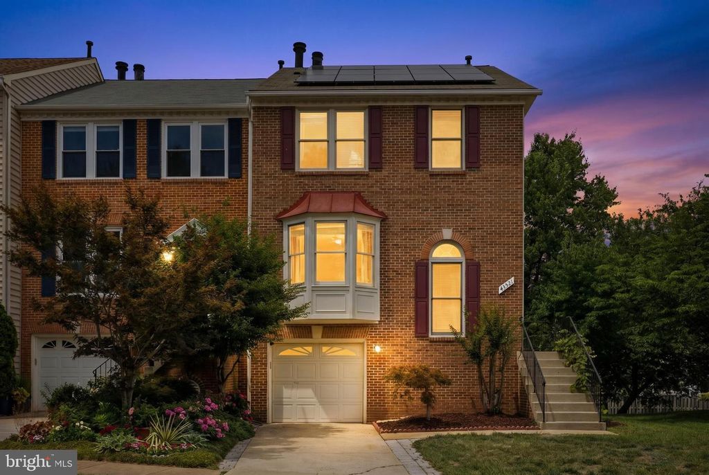 43521 POSTRAIL SQ, Ashburn, VA 20147