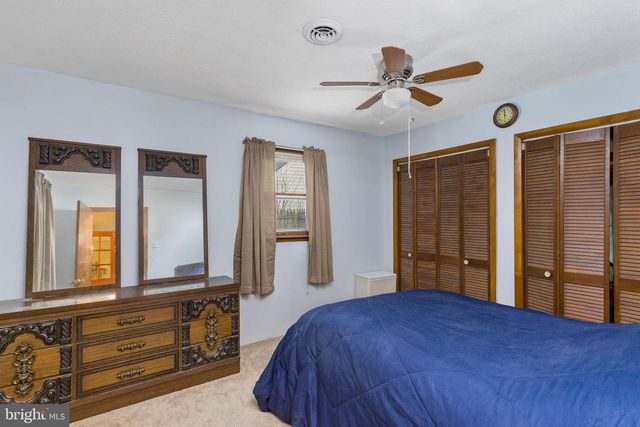 813 MOUNT RD, Burlington, NJ 08016