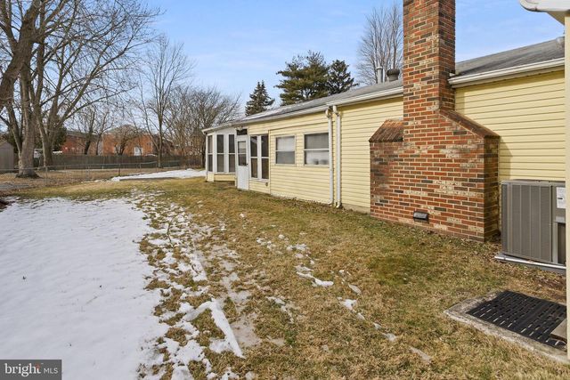 813 MOUNT RD, Burlington, NJ 08016