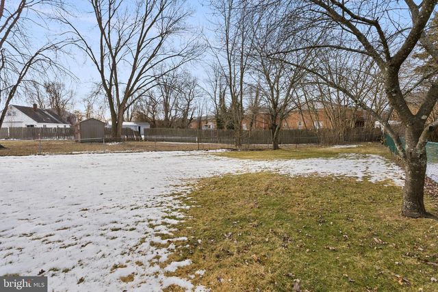 813 MOUNT RD, Burlington, NJ 08016