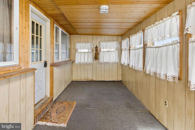 813 MOUNT RD, Burlington, NJ 08016