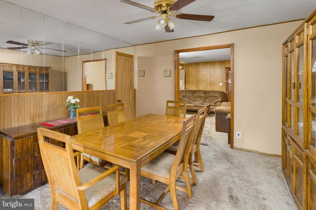 813 MOUNT RD, Burlington, NJ 08016