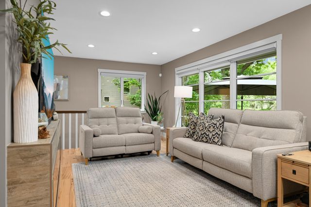 4870 Rusten Road, Eagan, MN 55122