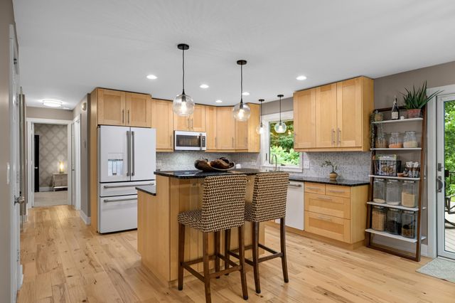 4870 Rusten Road, Eagan, MN 55122