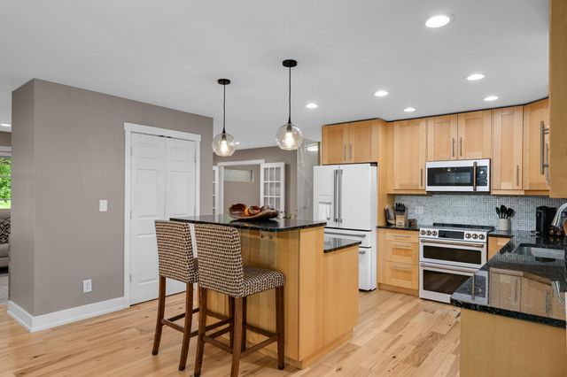 4870 Rusten Road, Eagan, MN 55122