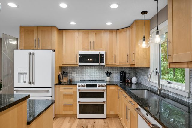 4870 Rusten Road, Eagan, MN 55122