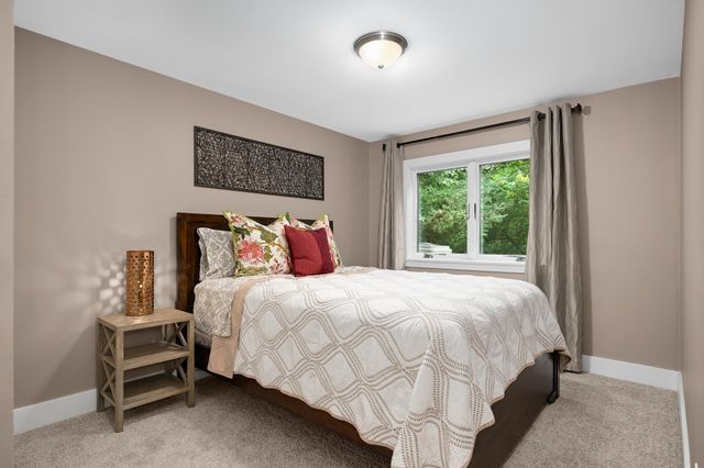 4870 Rusten Road, Eagan, MN 55122