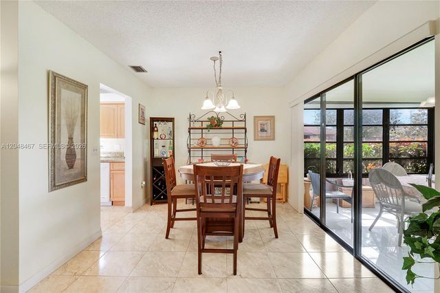 3449 Shadow Wood Dr, Green Acres, FL 33463