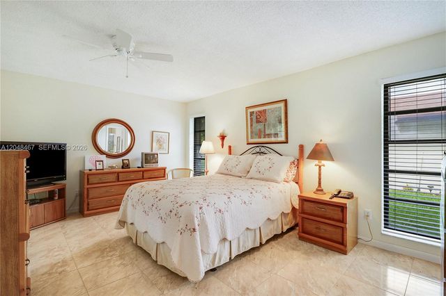 3449 Shadow Wood Dr, Green Acres, FL 33463