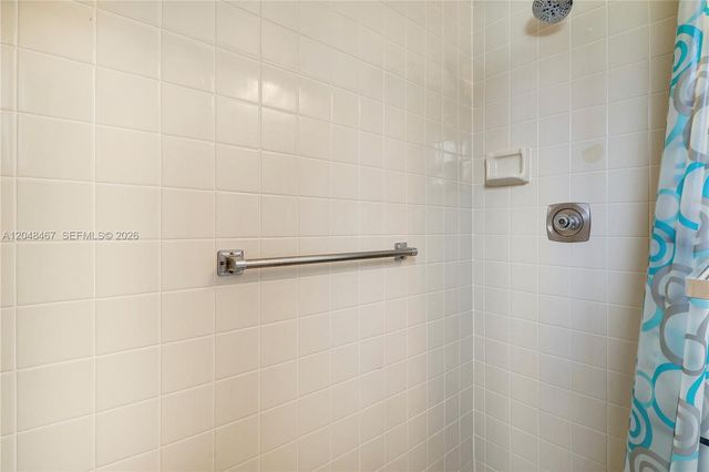 3449 Shadow Wood Dr, Green Acres, FL 33463